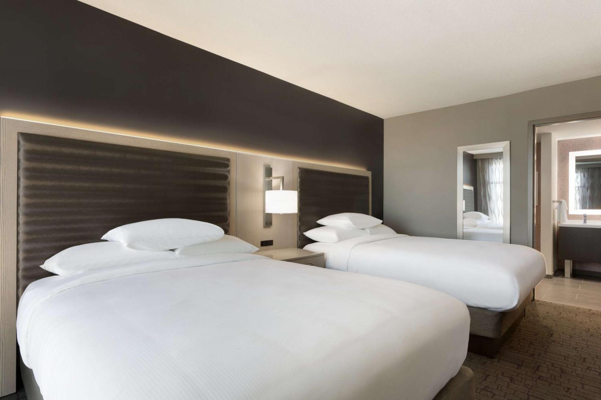 Two room Queen or Queen Suite Disability accessible,1557392326:JPEG