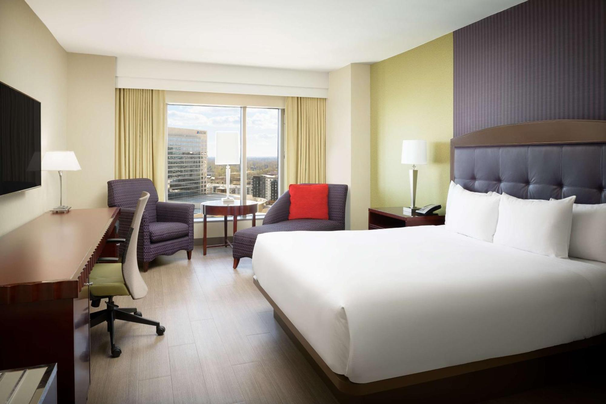 Deluxe King Room City View,1623652831:JPEG
