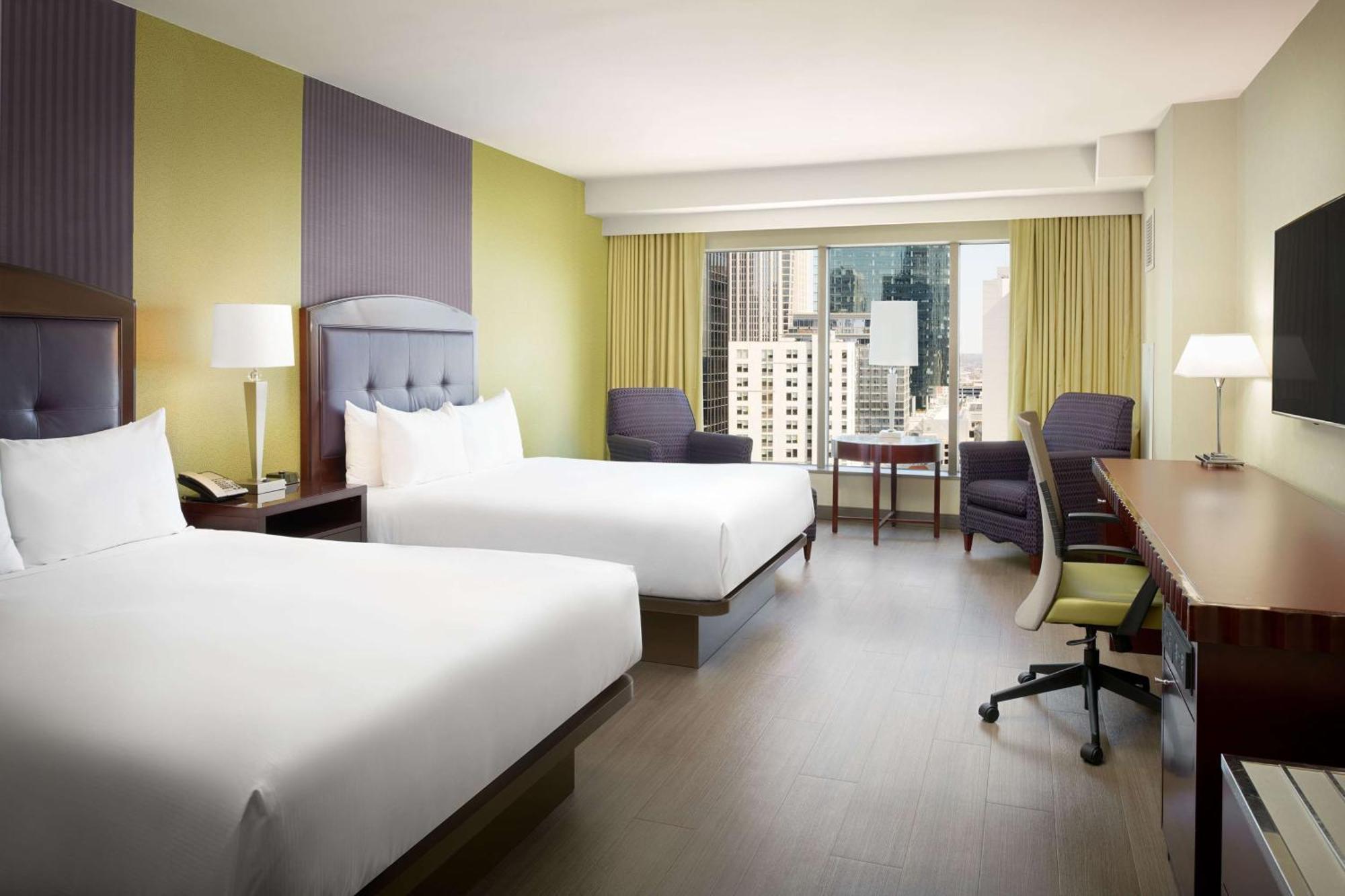 Deluxe Queen Room Two Queen Beds City View,1557817792:JPEG