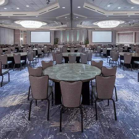 Hilton Charlotte Uptown-2